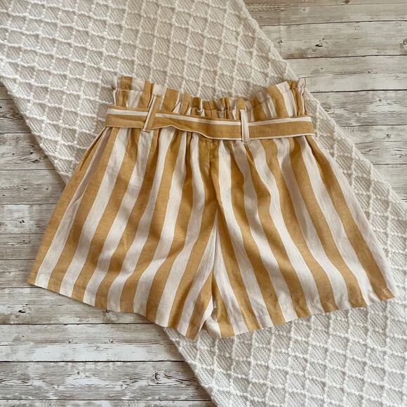 Rinascimento Paperbag Waist Belted Shorts Striped Tan Cream Size Small New - Picture 5 of 11